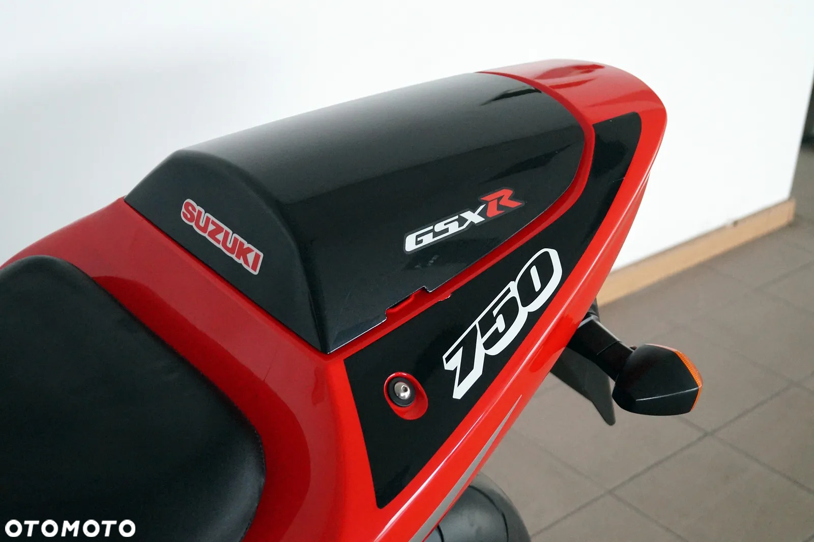Suzuki GSX-R - 11