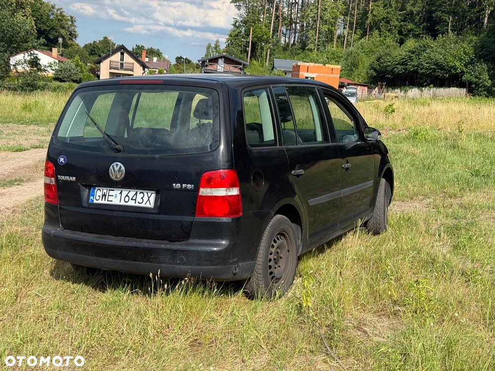 Volkswagen Touran 1.6 FSI Basis - 4