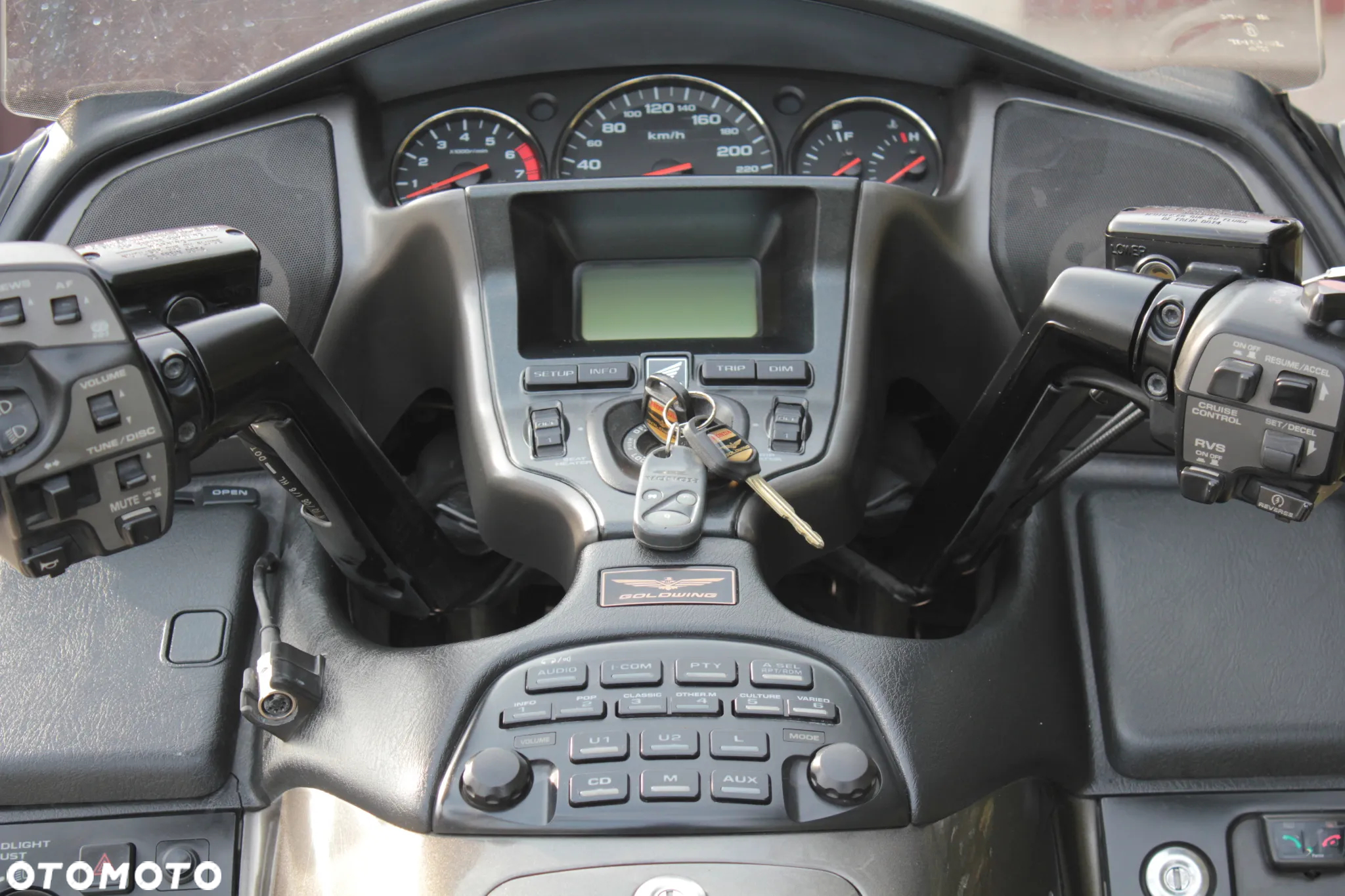 Honda GL - 9