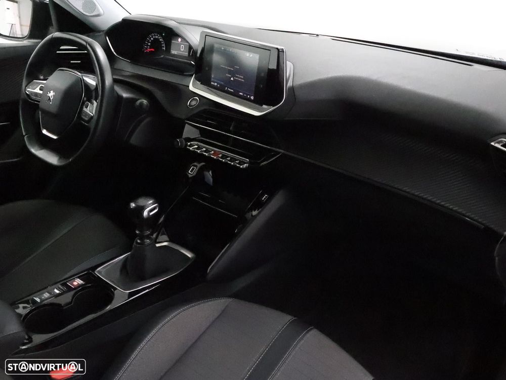 Peugeot 2008 1.2 PureTech Allure - 4