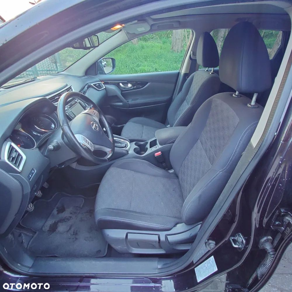 Nissan Qashqai 1.6 DCi N-Connecta - 6