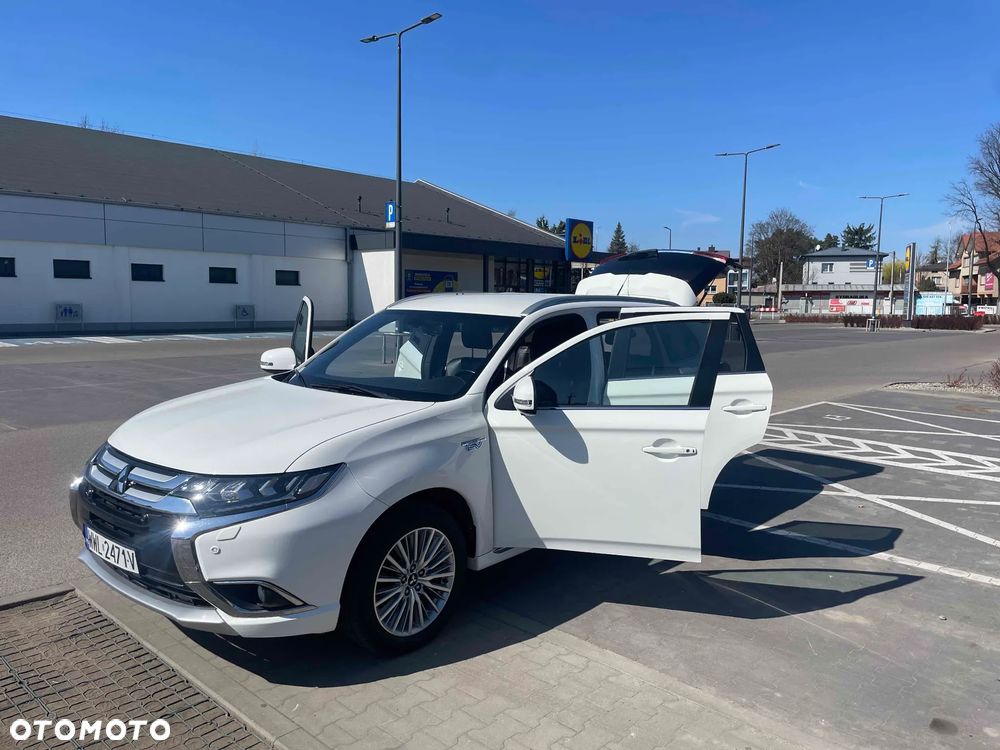 Mitsubishi Outlander - 6