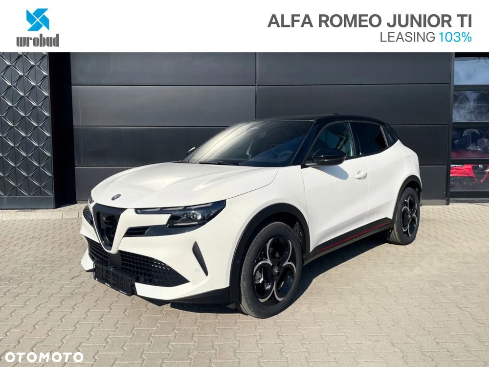 Alfa Romeo Junior 1.2 mHEV Ti eDCT - 1