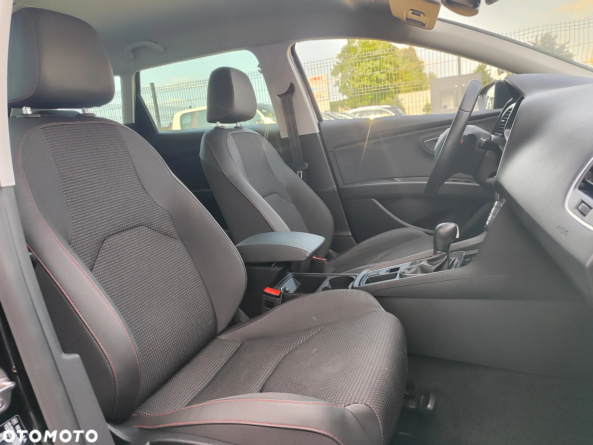 Seat Leon Sportstourer 2.0 TSI OPF DSG FR Plus - 17