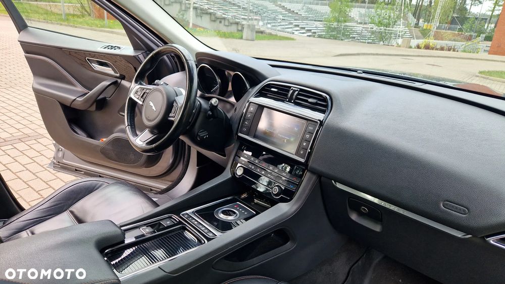 Jaguar F-Pace - 20
