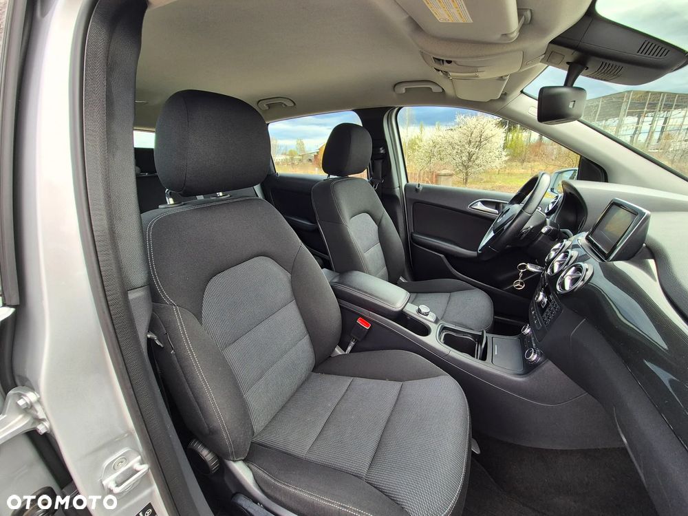 Mercedes-Benz Klasa B 180 CDI (BlueEFFICIENCY) 7G-DCT - 8