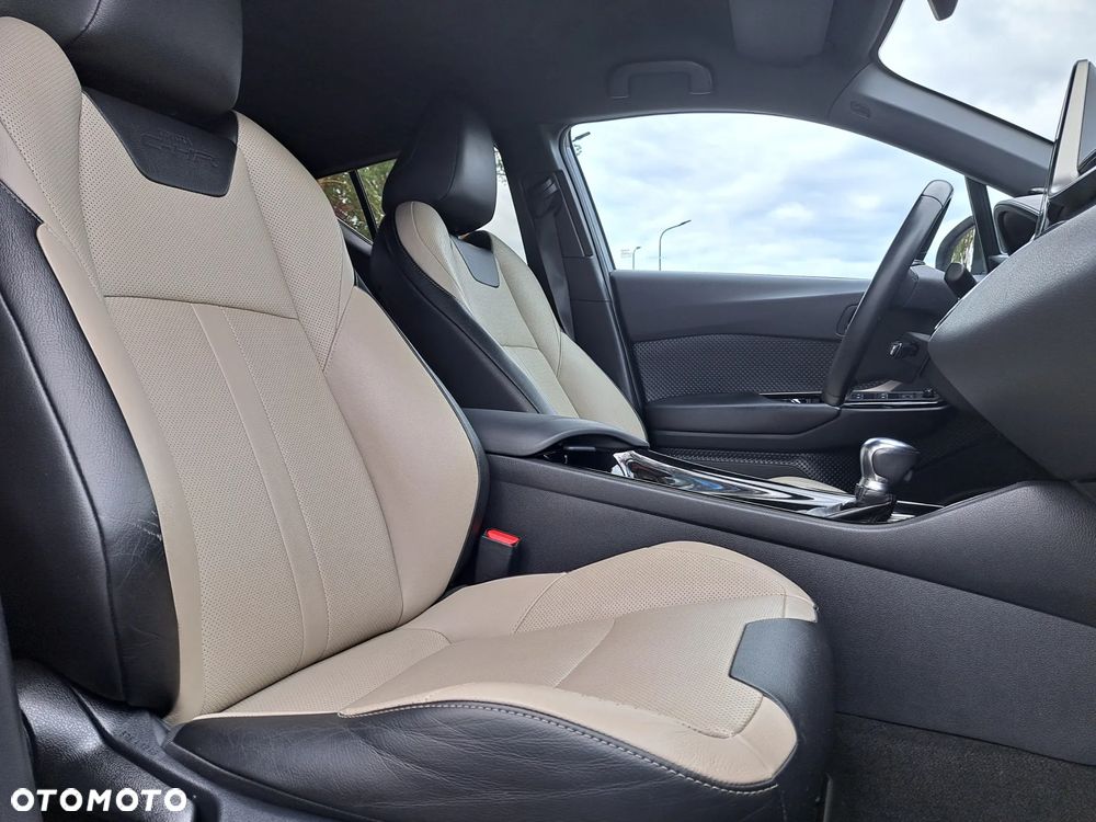 Toyota C-HR Lounge - 17