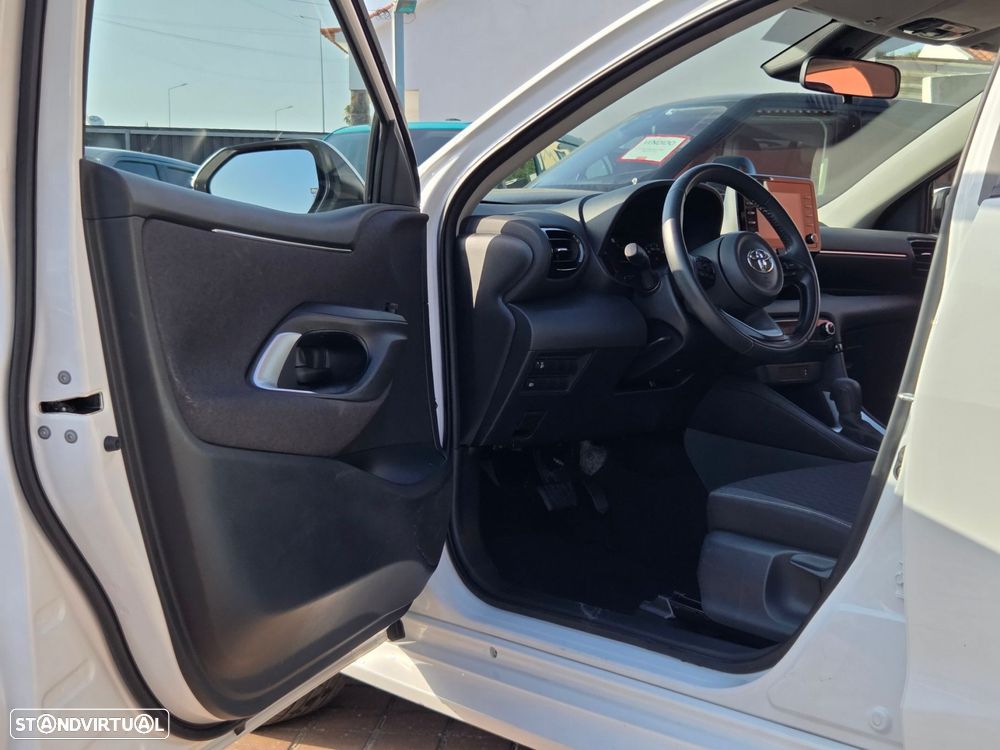 Toyota Yaris - 11