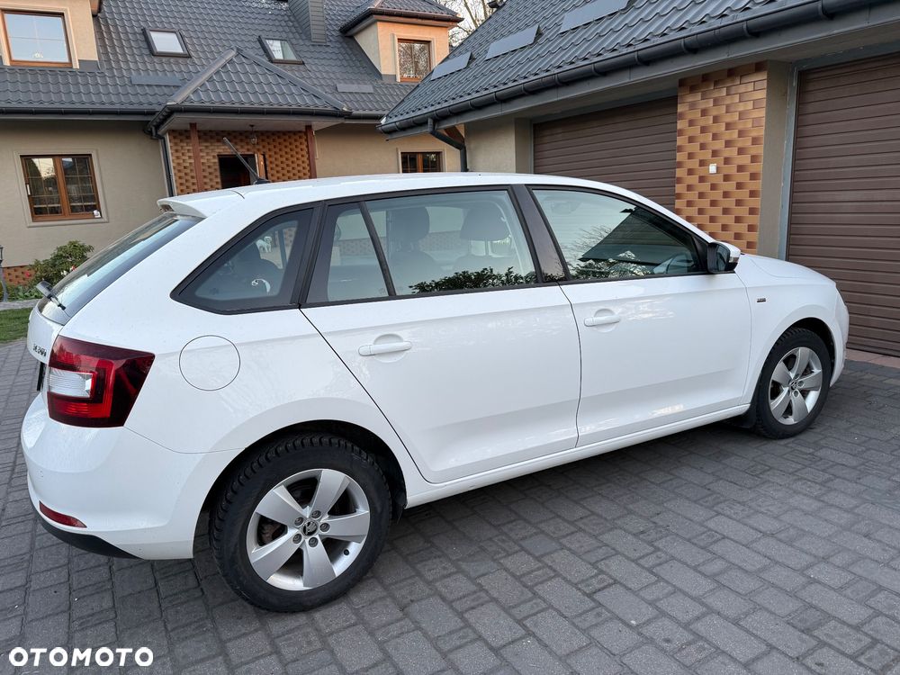 Skoda RAPID 1.0 TSI Cool Edition R&G - 7