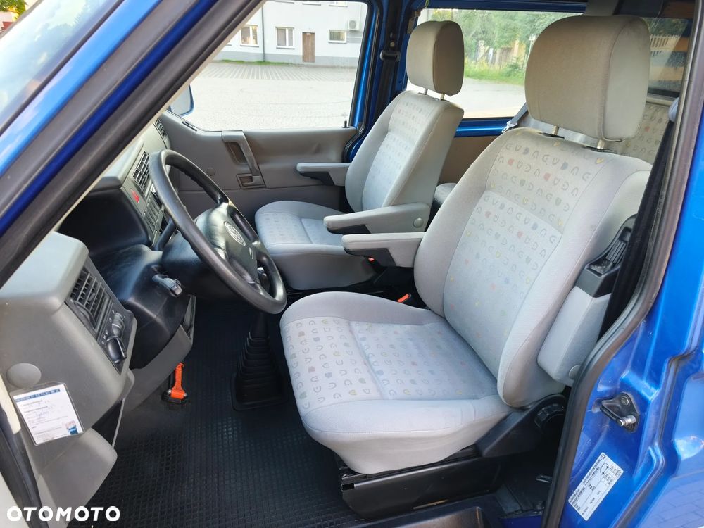 Volkswagen Transporter Mixt - 16