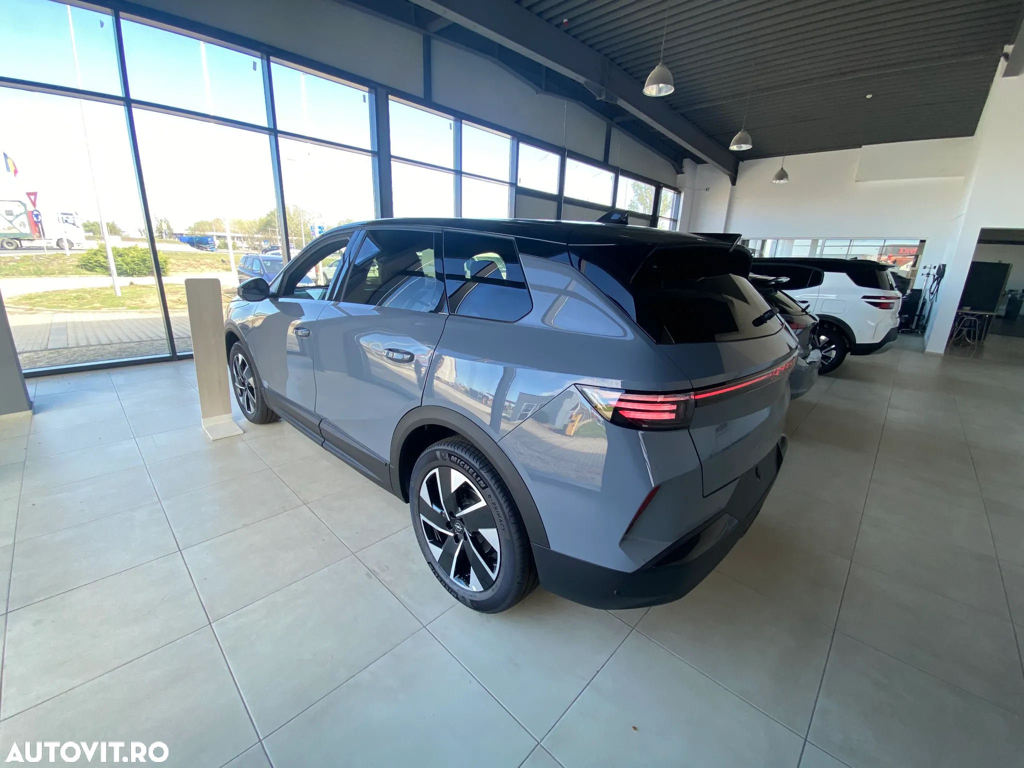 Opel Grandland 1.2 DI Hybrid 48 V Automatik GS - 4
