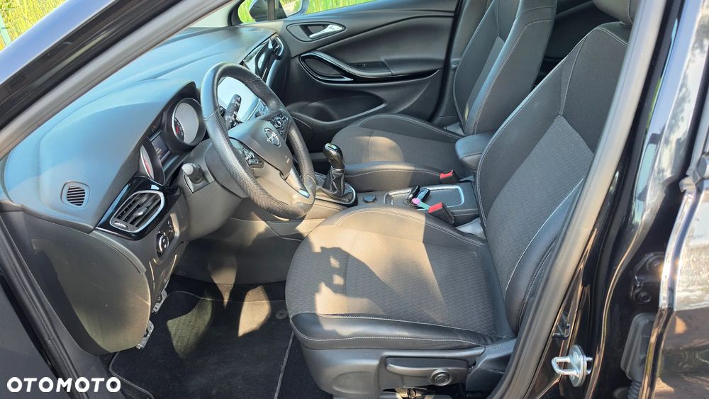 Opel Astra - 11