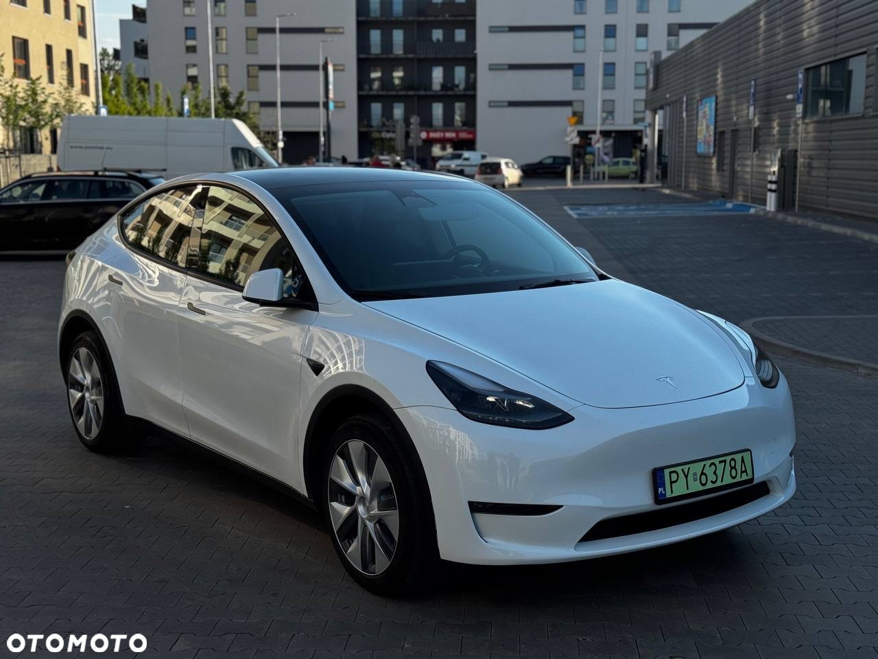 Tesla Y Model Long Range Dual Motor AWD - 15