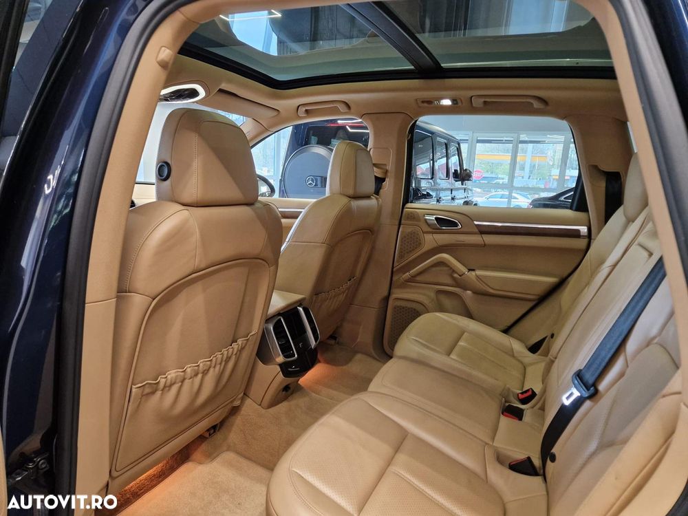 Porsche Cayenne Tiptronic S - 14