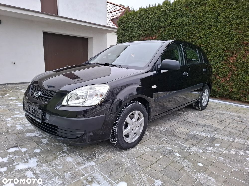 Kia Rio - 2