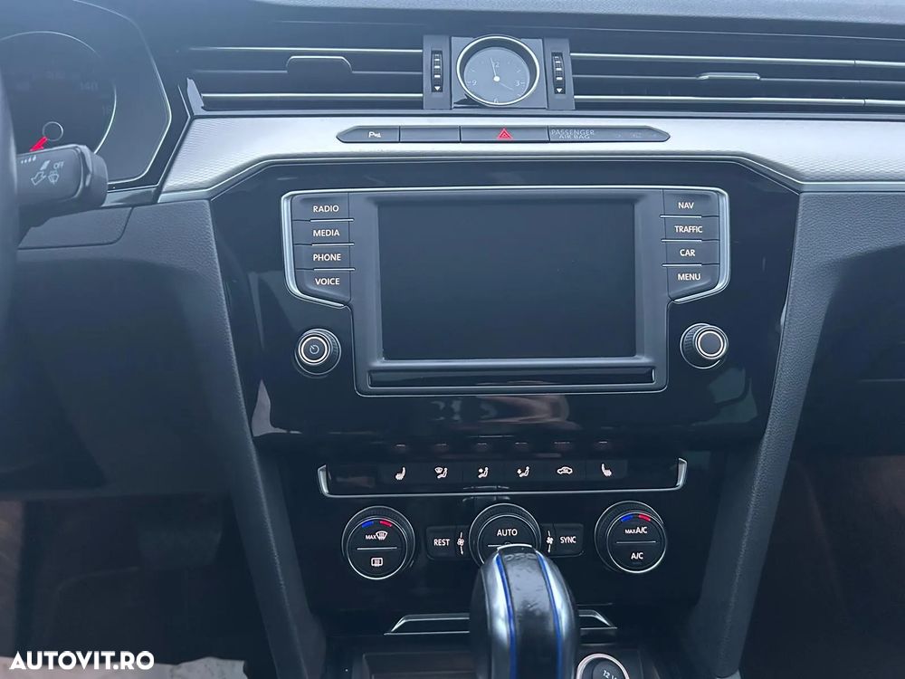 Volkswagen Passat - 18
