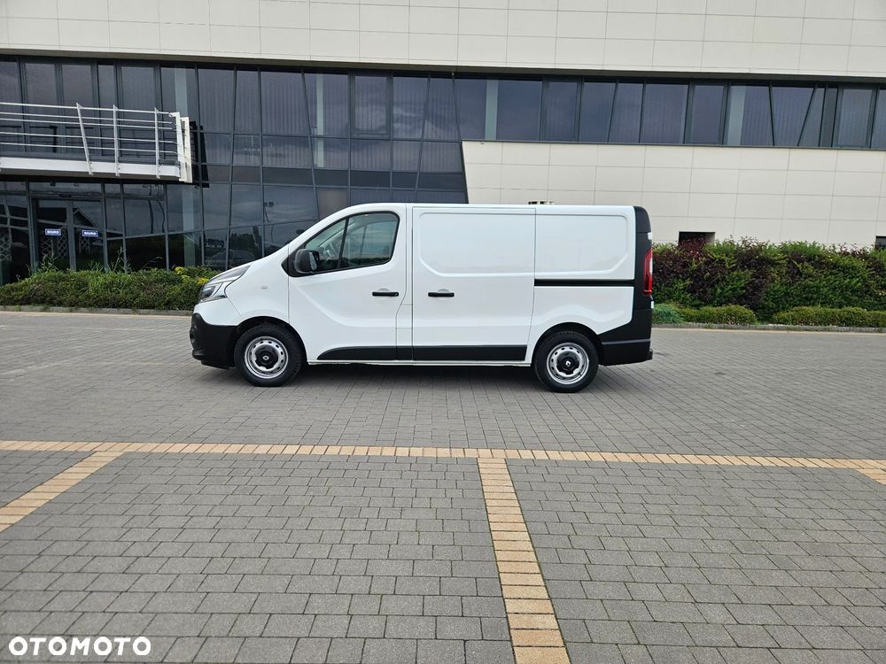 Renault Trafic Vivaro Talento - 12