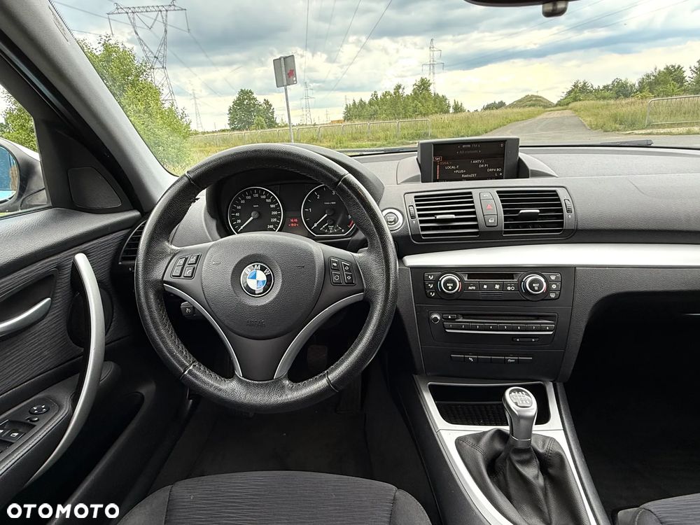 BMW Seria 1 - 17