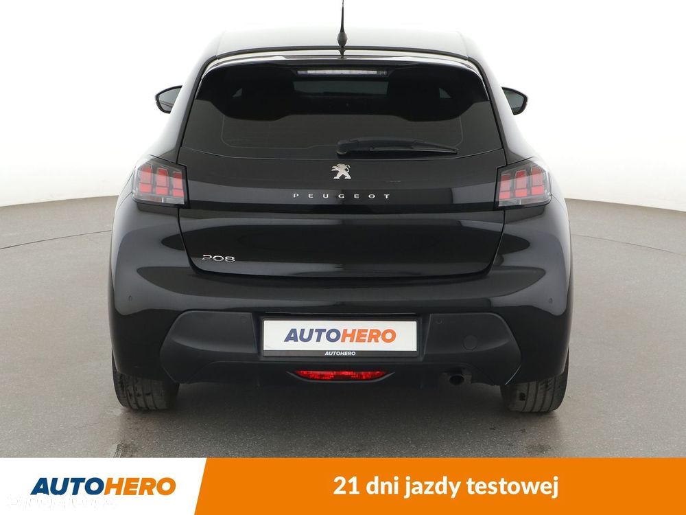 Peugeot 208 - 5