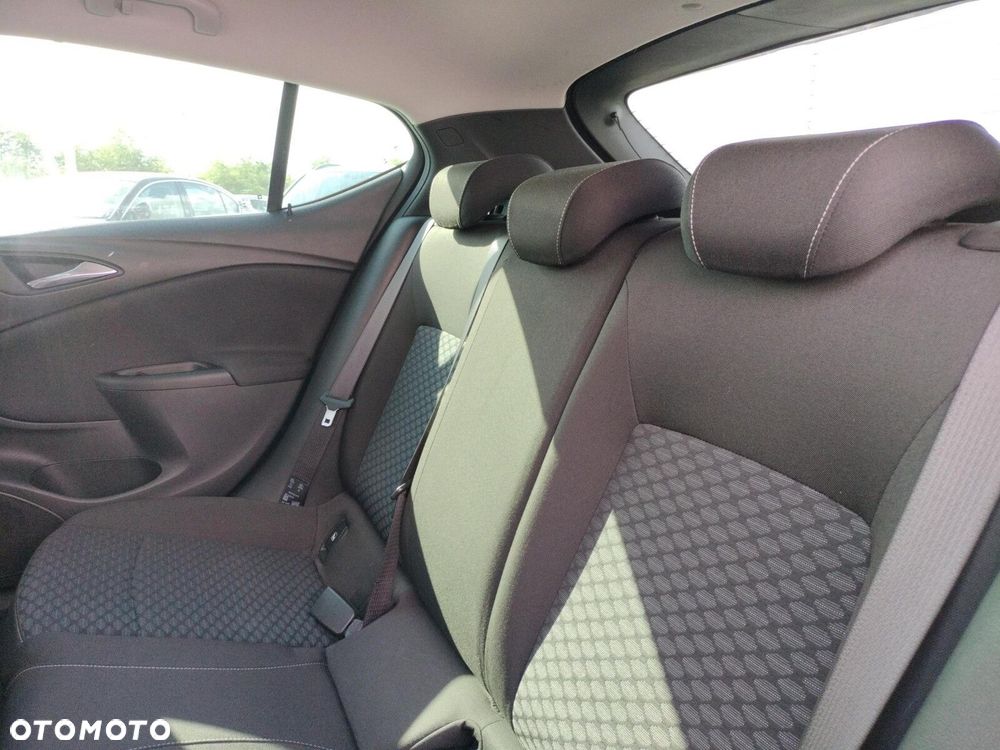 Opel Astra - 16