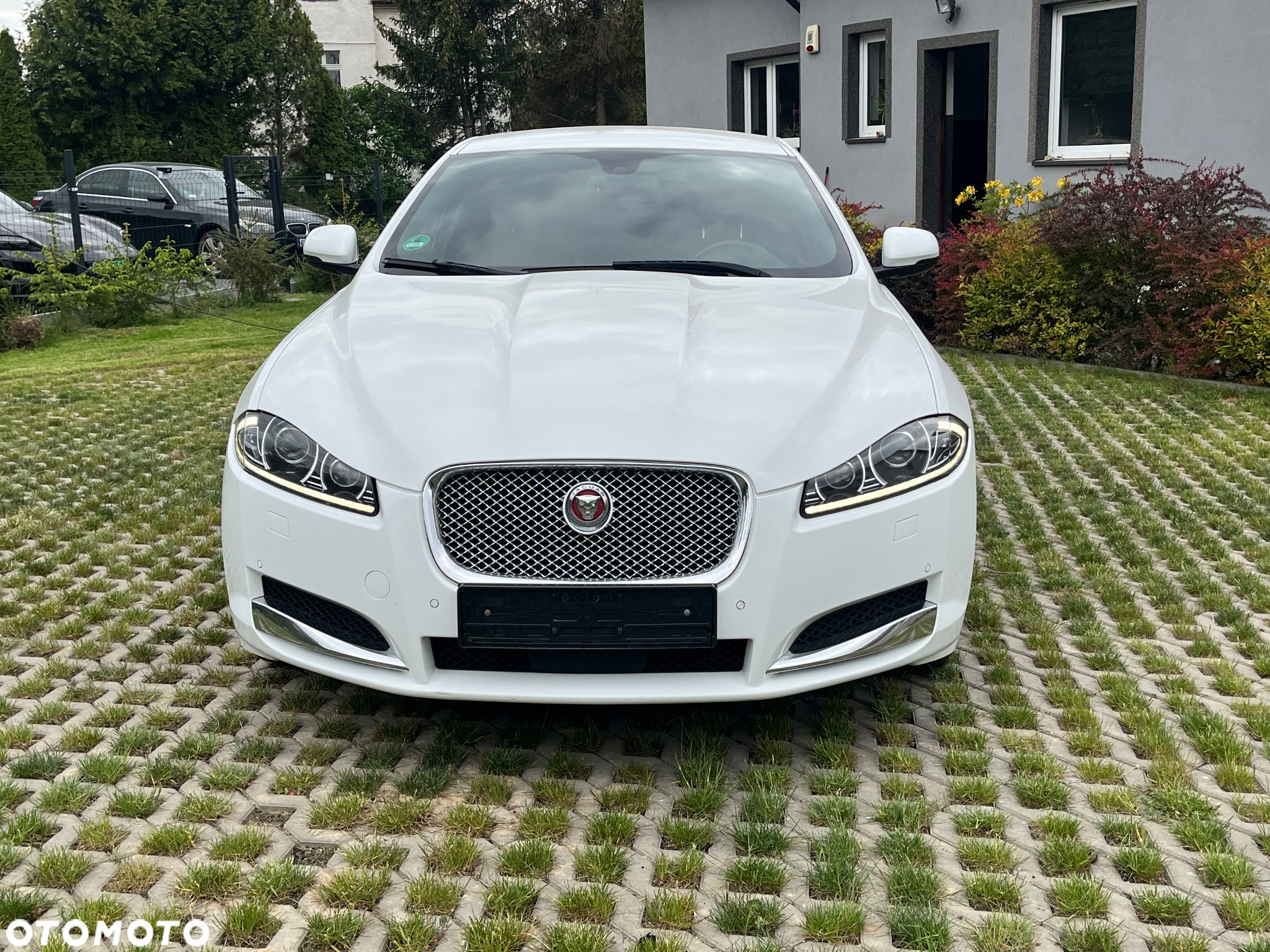 Jaguar XF - 4
