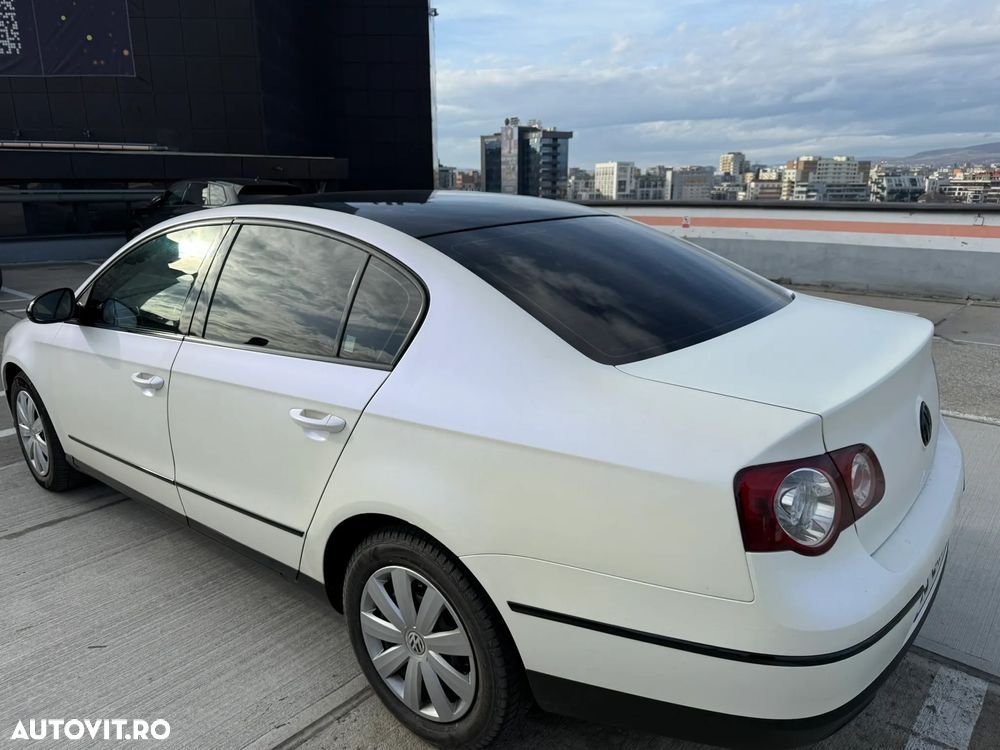 Volkswagen Passat 2.0TDI Highline DPF DSG - 5