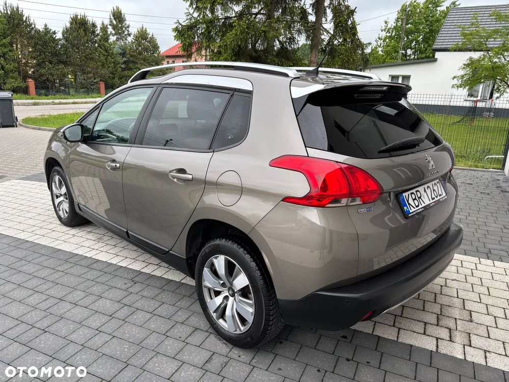 Peugeot 2008 1.6 BlueHDi Style - 14