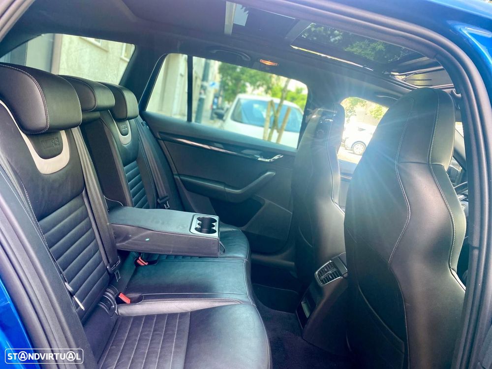 Skoda Octavia 2.0 TDI RS DSG - 26
