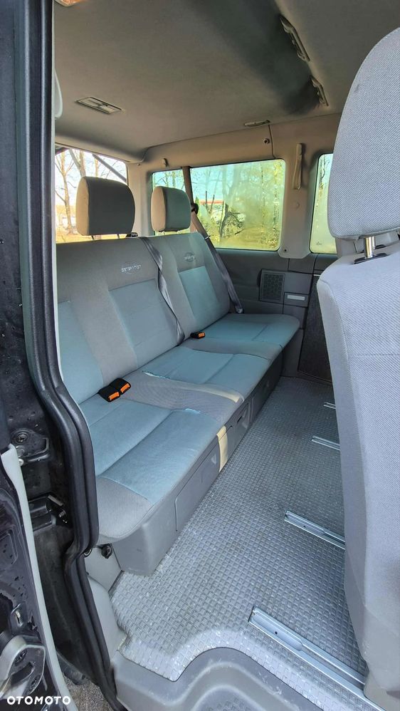 Volkswagen Multivan TDI - 12