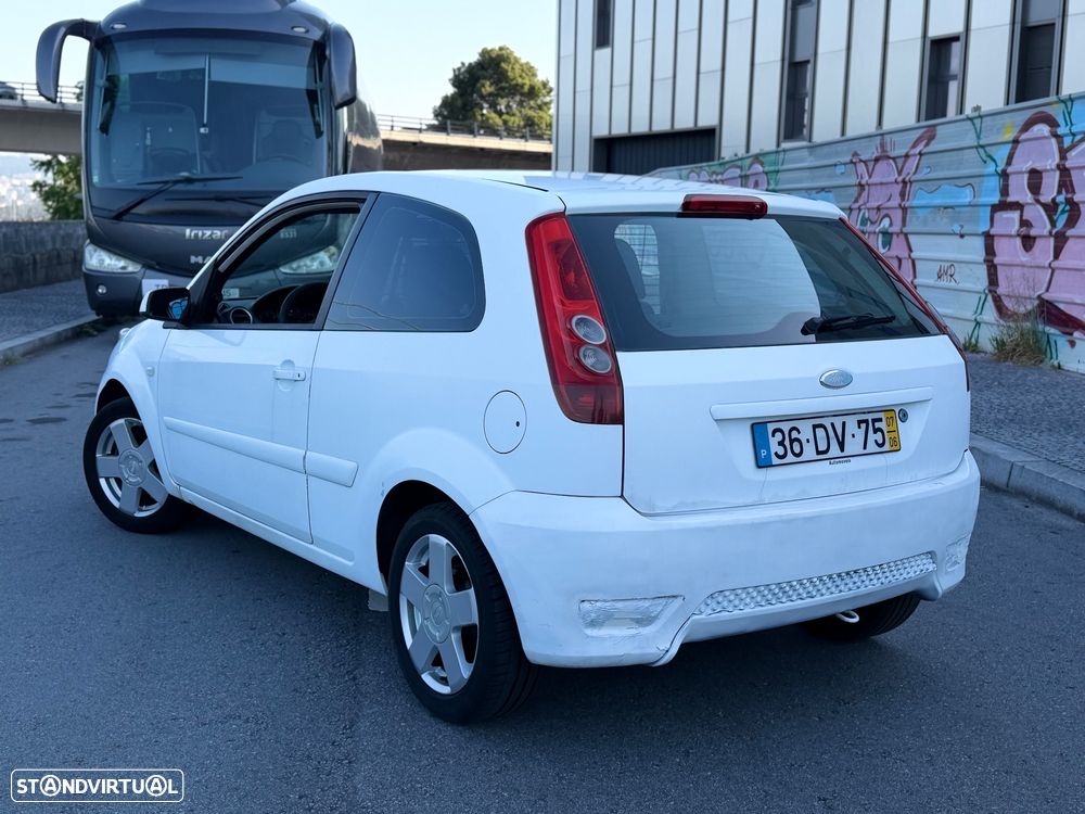 Ford Fiesta 1.4 TDCI - 6