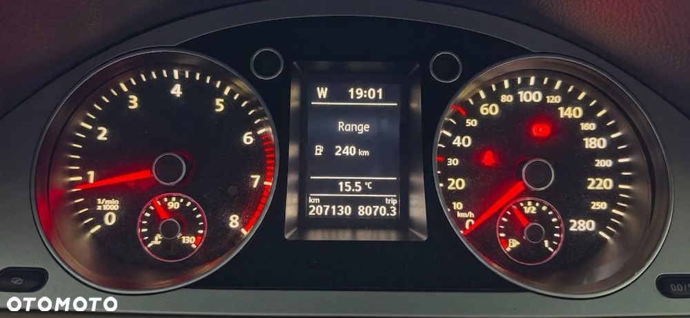 Volkswagen Passat CC - 11