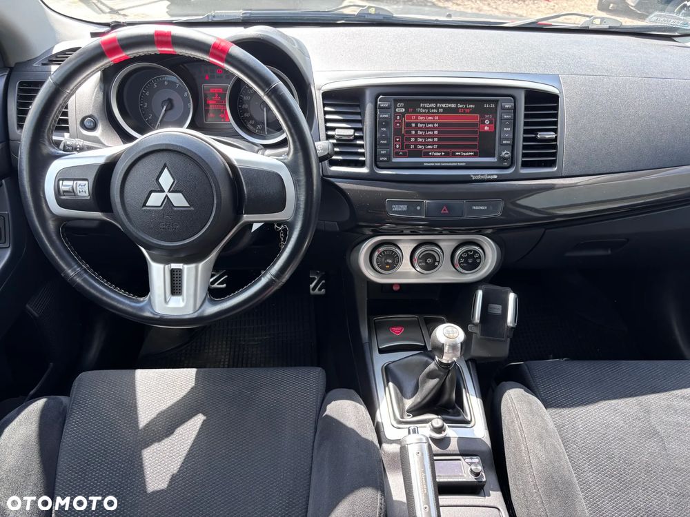 Mitsubishi Lancer Evolution GSR - 16