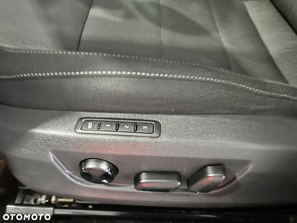 Skoda Superb 1.6 TDI GreenLine - 18