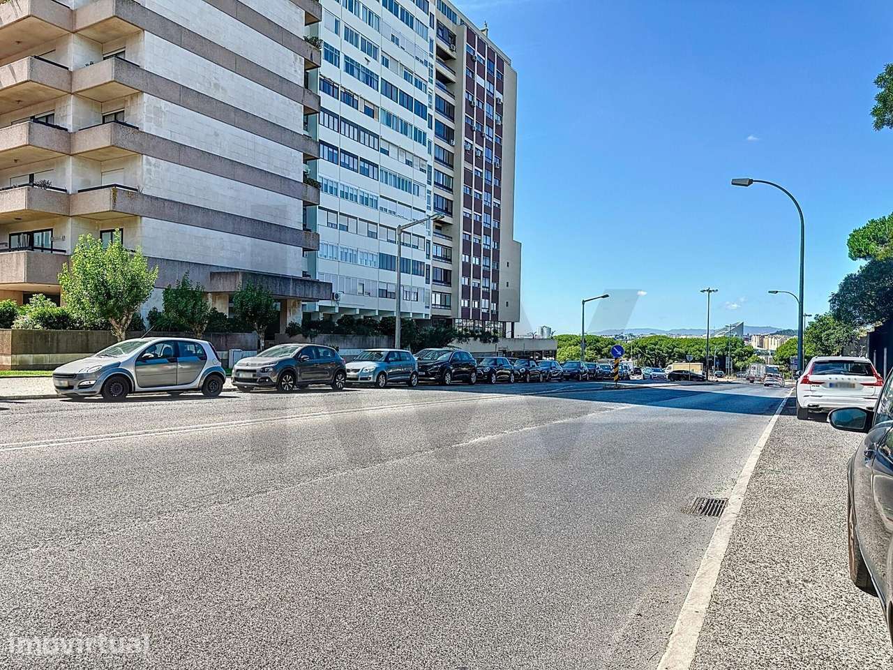 Fantástico T3, com suite, garagem e arrecadação nas Torres do Restelo - Grande imagem: 4/60