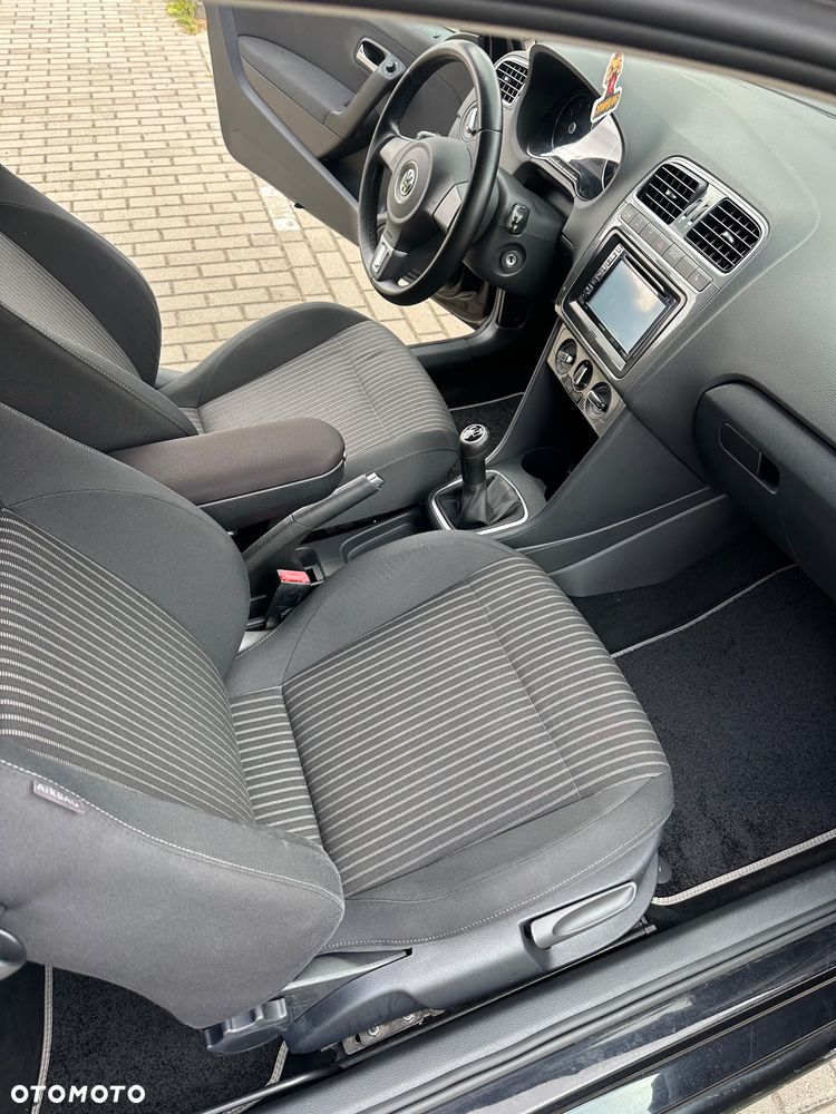 Volkswagen Polo - 17