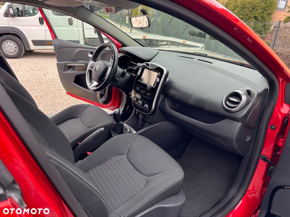 Renault Clio 1.2 16V 75 LIMITED - 24
