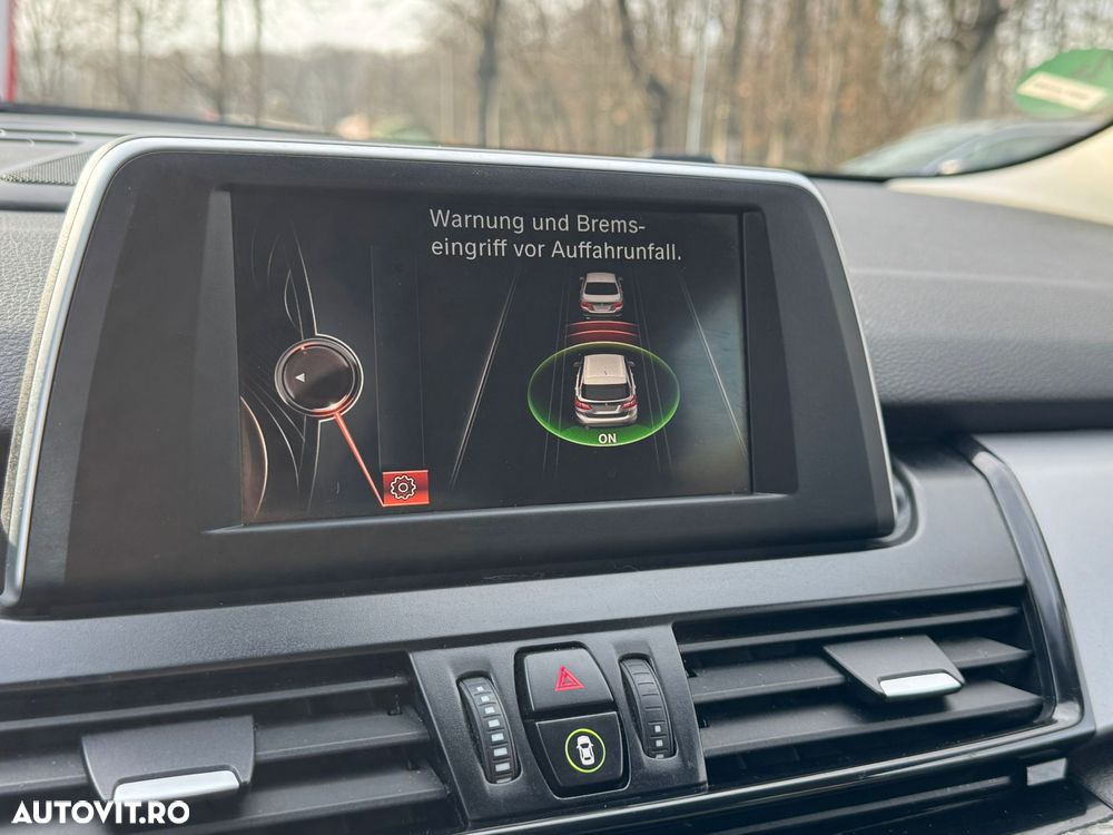 BMW Seria 2 218i - 20