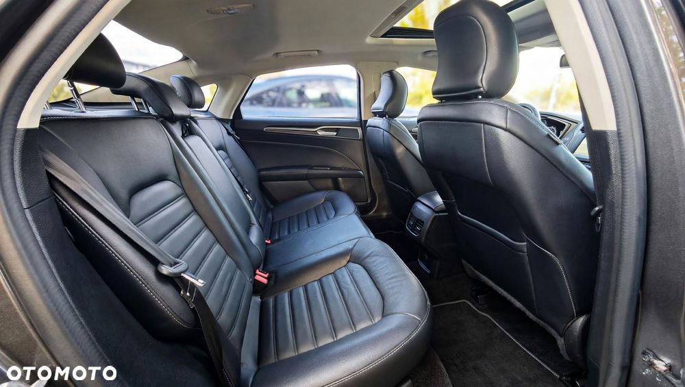 Ford Fusion 2016
