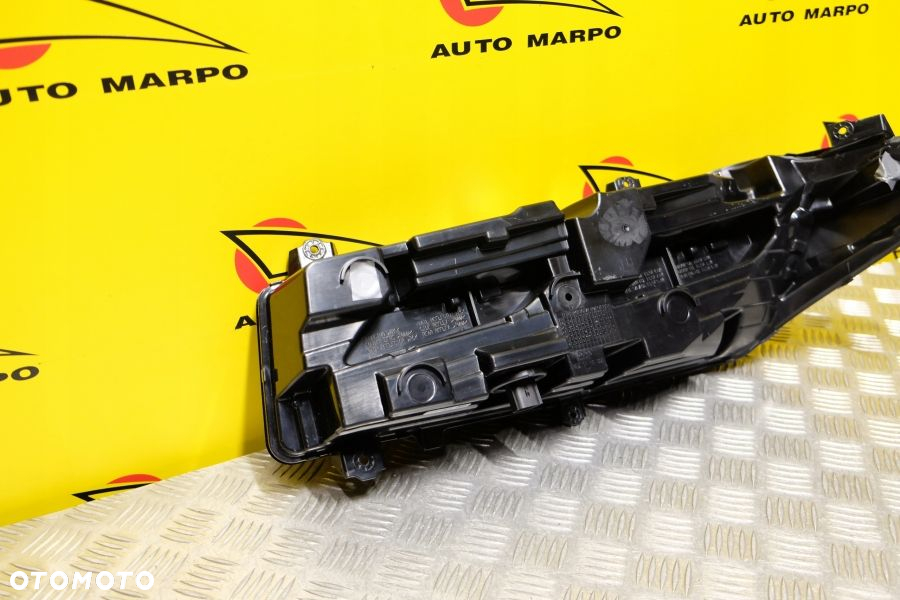 CHEVROLET CORVETTE C8 2019- LAMPA TYŁ LEWA LED USA - 8