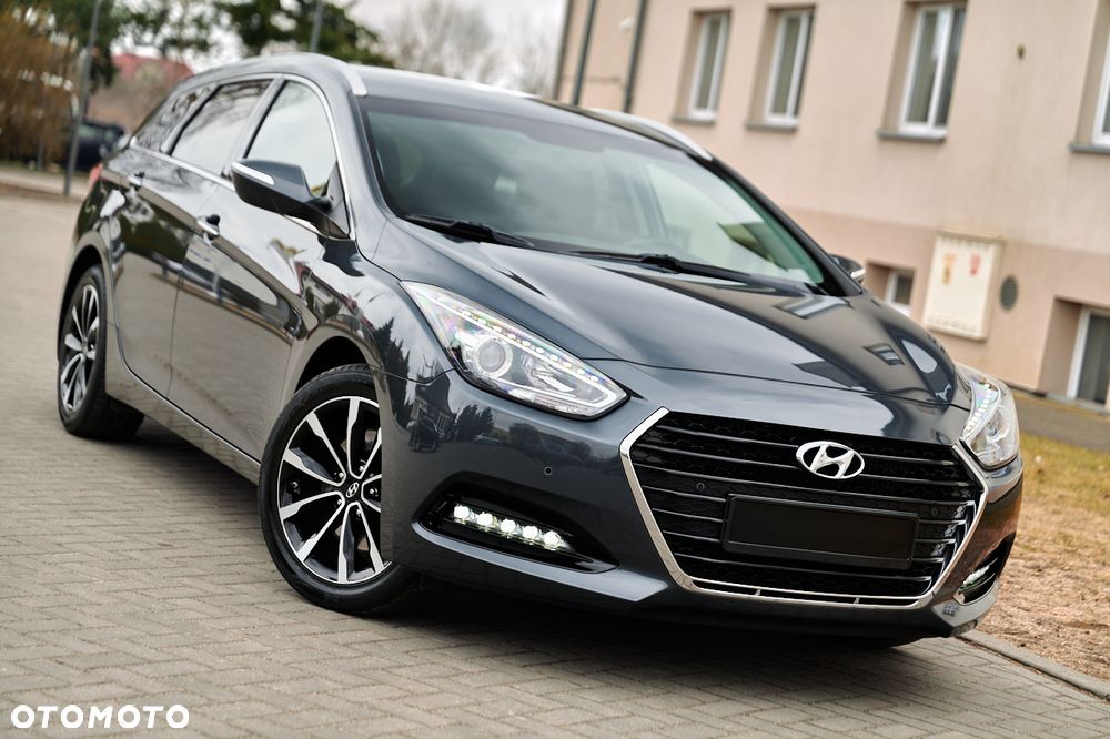 Hyundai i40 Kombi 1.7 CRDi DCT Premium - 1