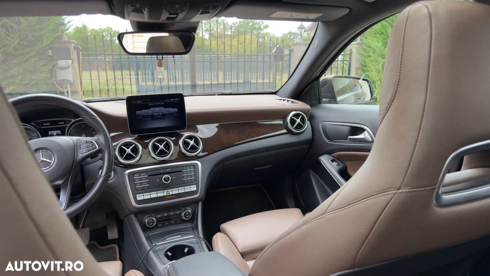 Mercedes-Benz GLA 220 d 4MATIC Aut. - 2
