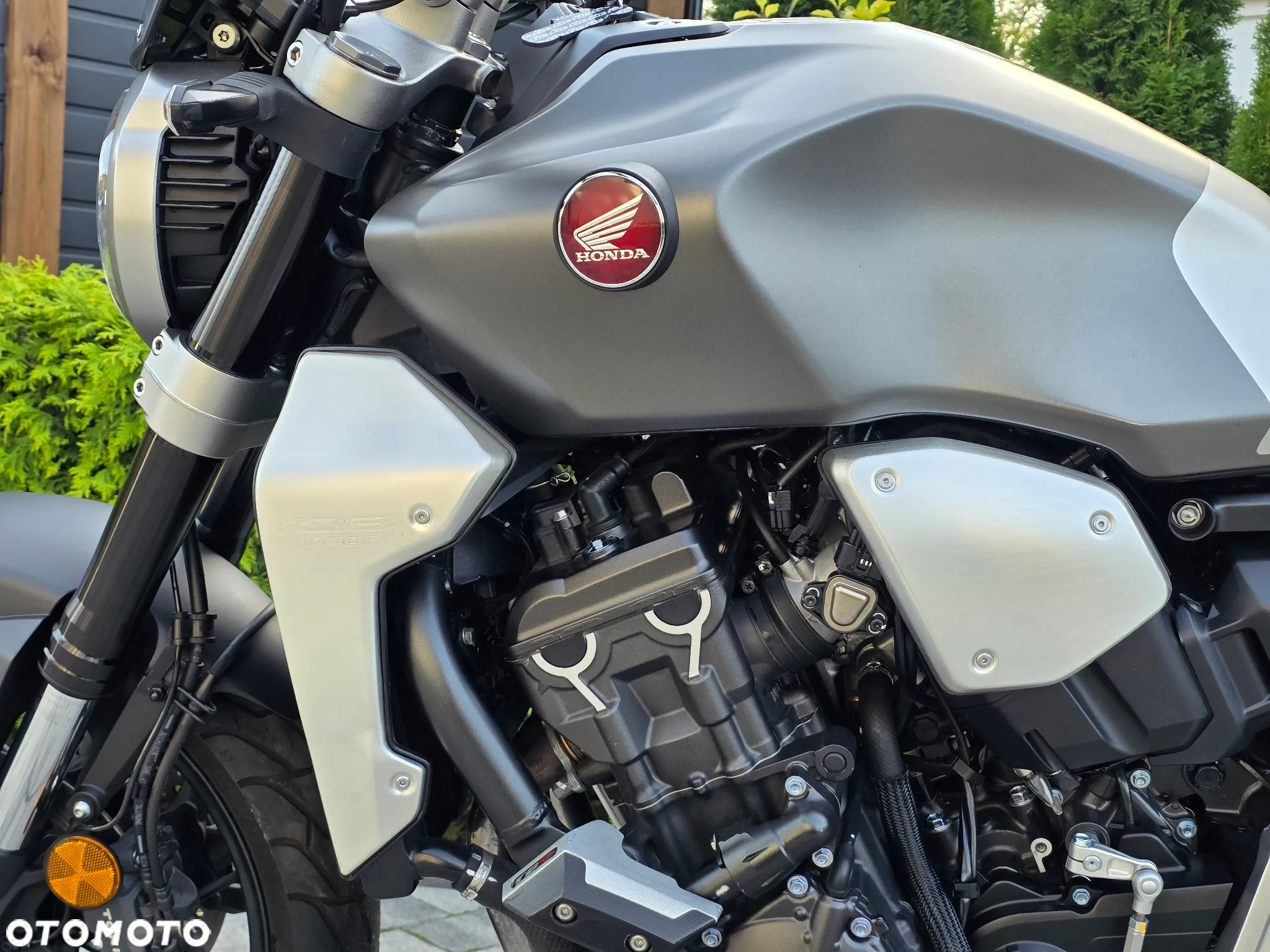 Honda CB - 33