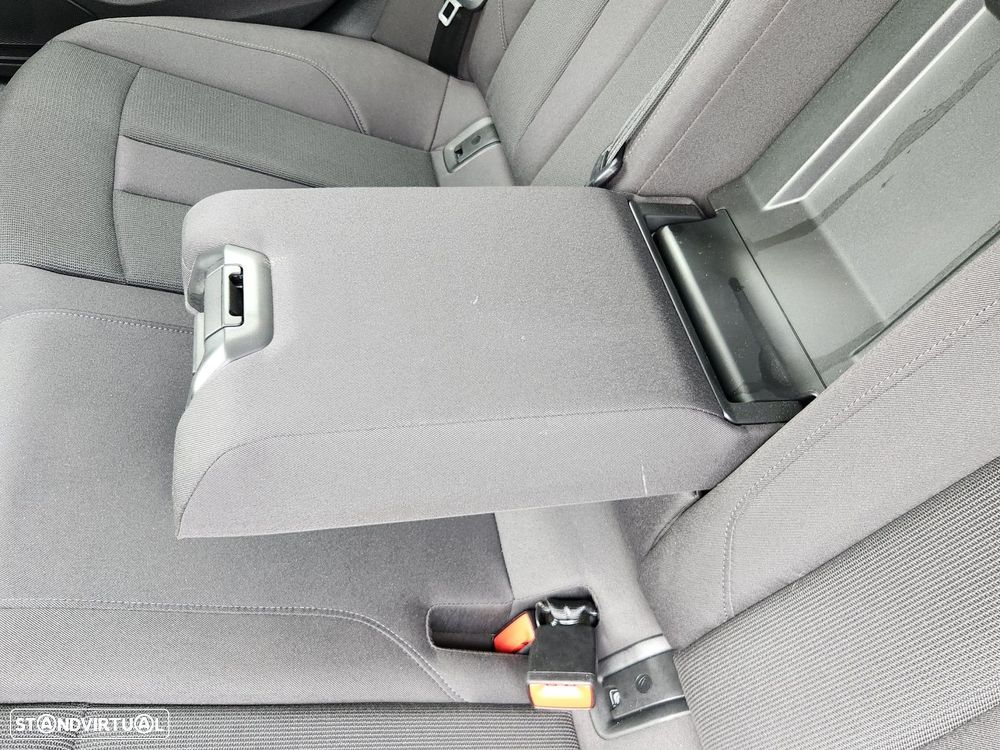 Audi A4 Avant 40 TDI S line S tronic - 58