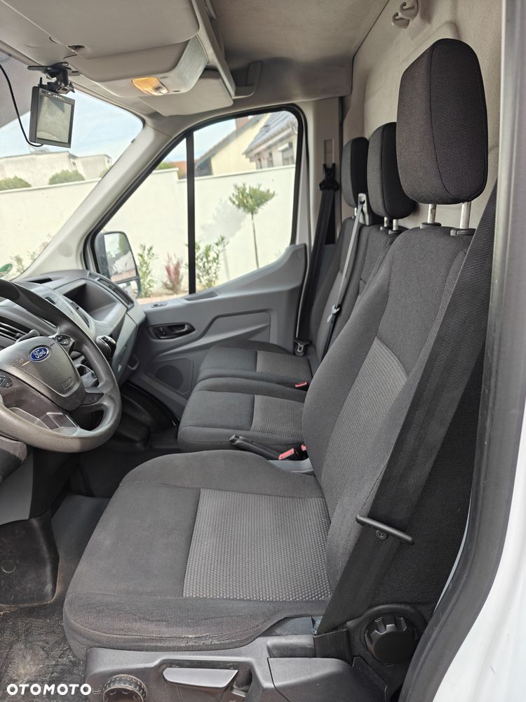 Ford Transit Jumbo - 12