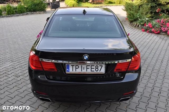BMW Seria 7 750Li xDrive - 3