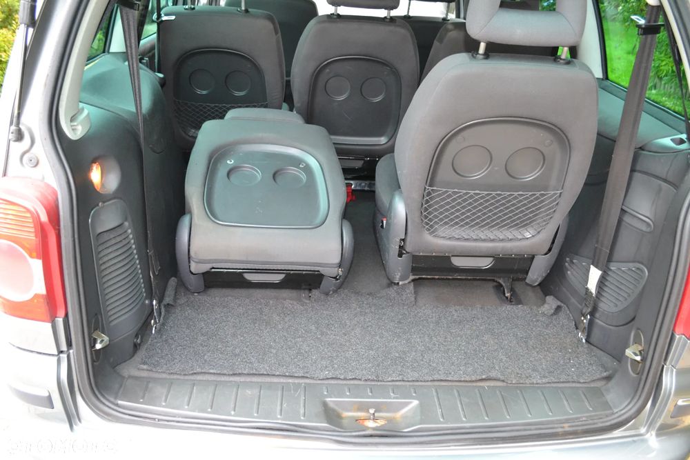 Ford Galaxy 1.9 TDI Ghia - 18