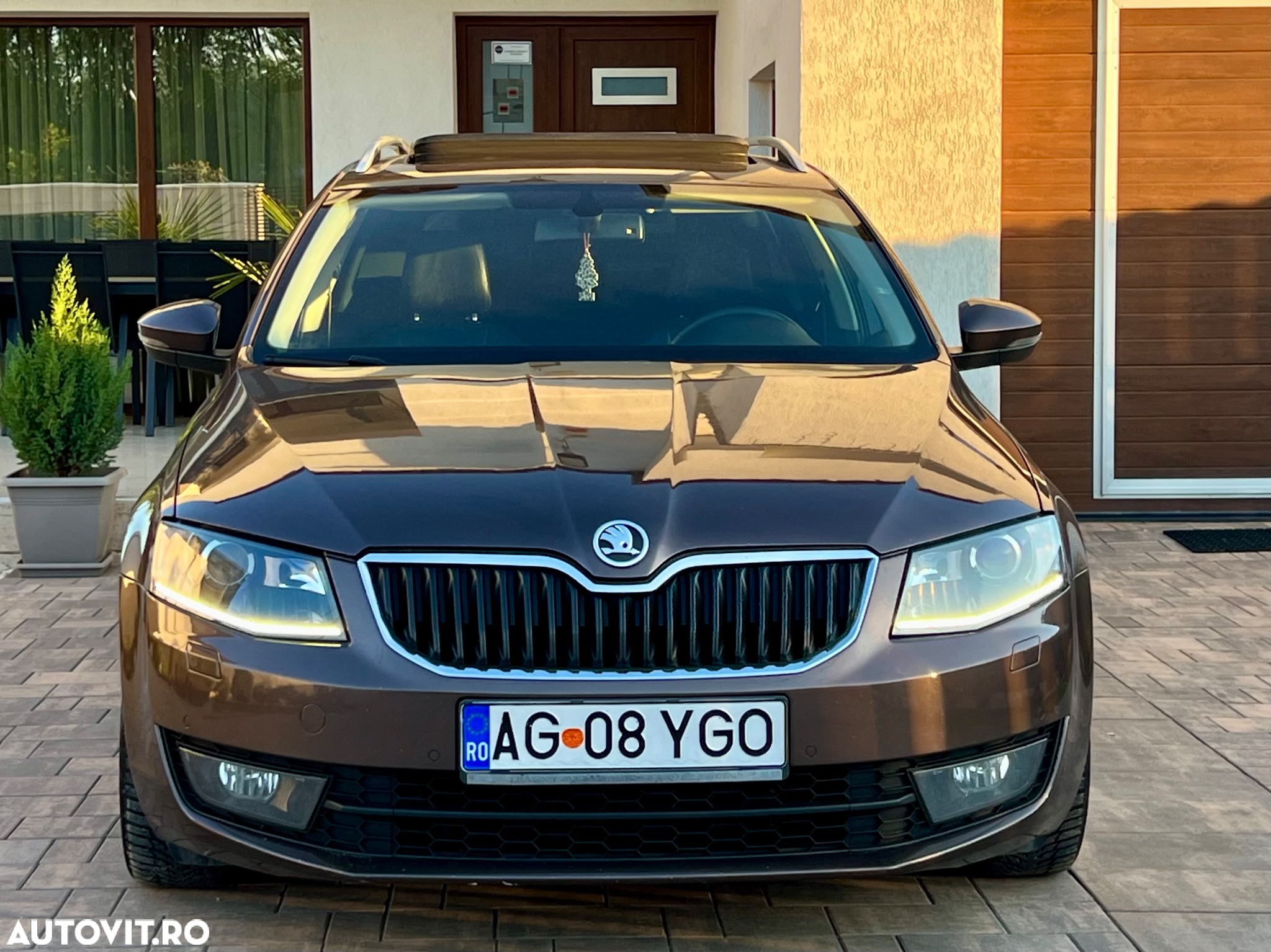 Skoda Octavia 1.6 TDI DSG Premium Edition - 11