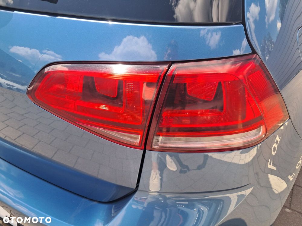 Volkswagen Golf - 11