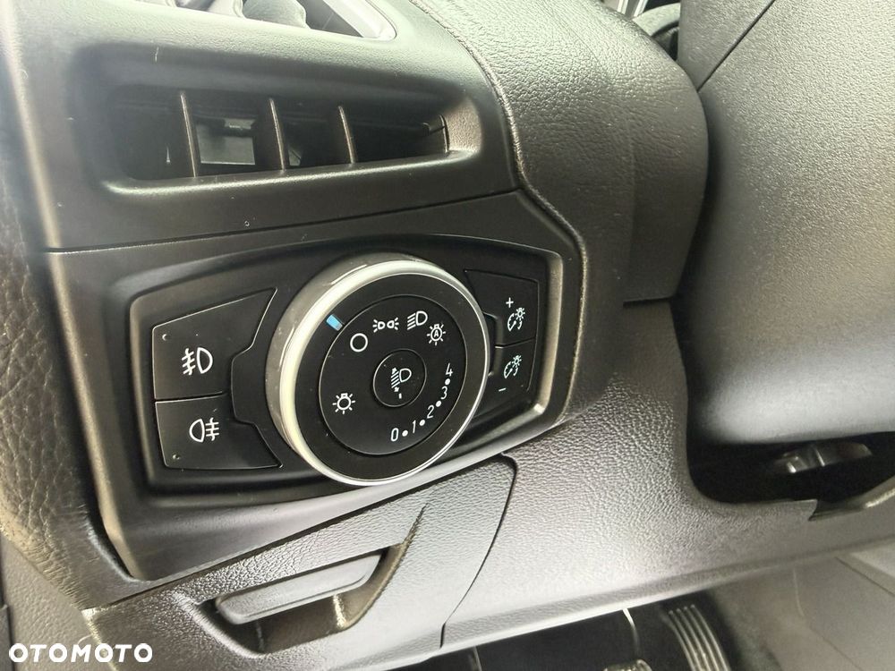 Ford Focus - 26
