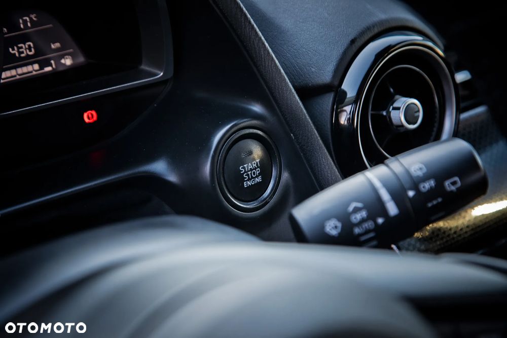 Mazda 2 SKYACTIV-G 90 Center-Line - 19